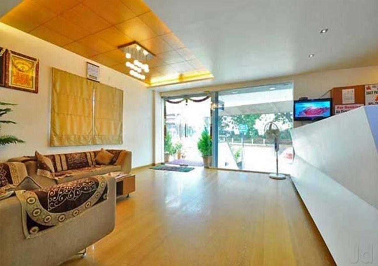 Hotel Holiday Home Bangalore Dış mekan fotoğraf