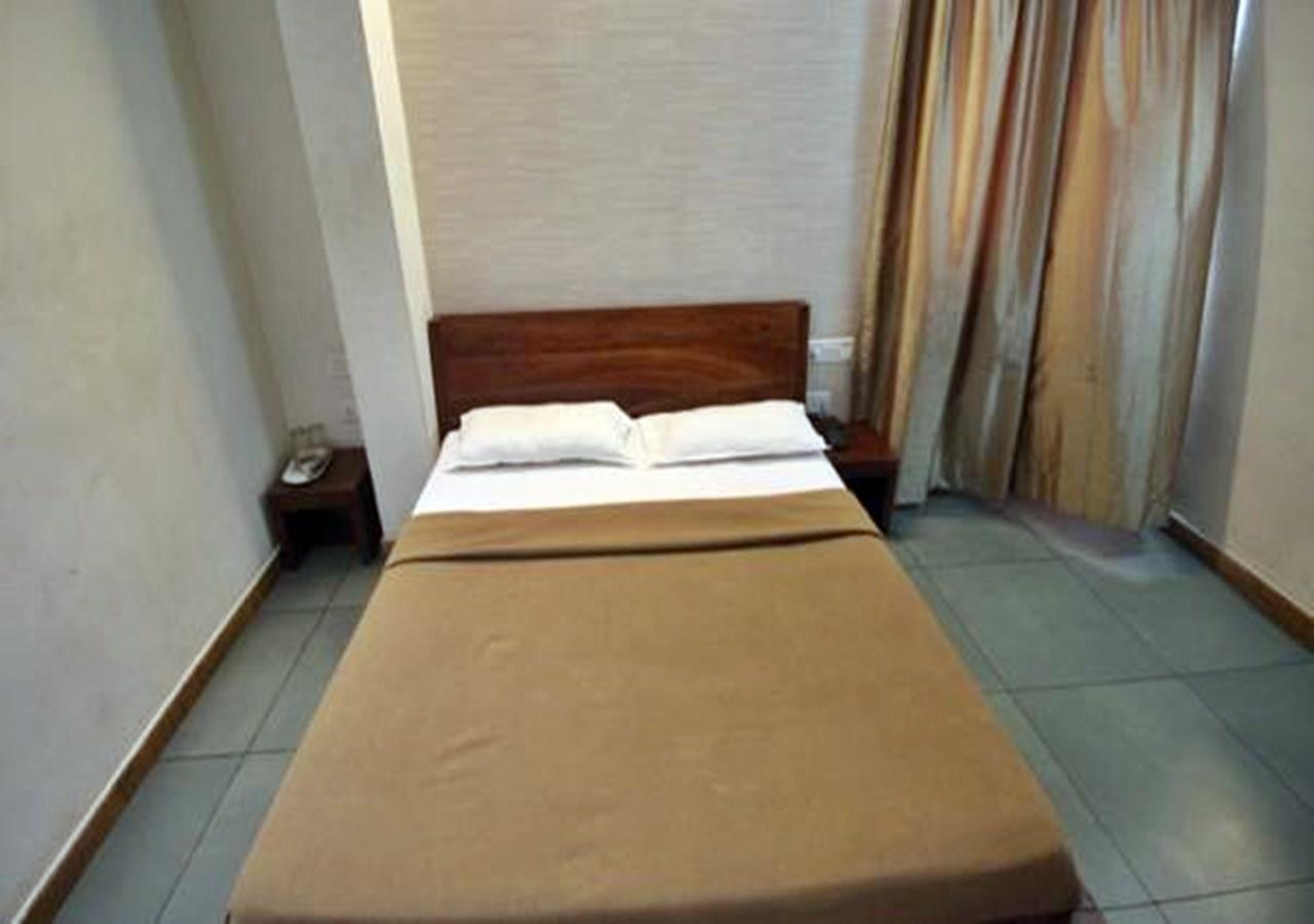 Hotel Holiday Home Bangalore Dış mekan fotoğraf