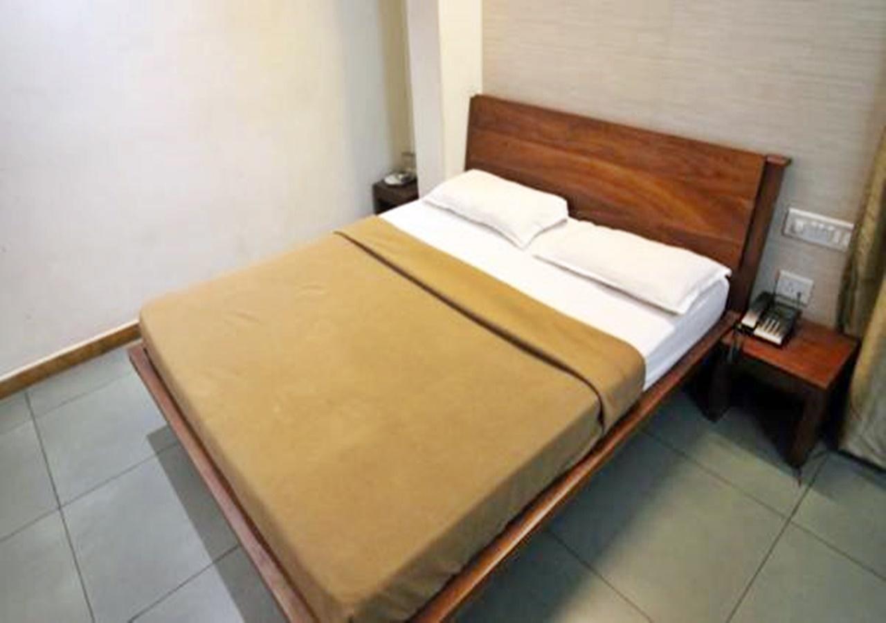 Hotel Holiday Home Bangalore Dış mekan fotoğraf