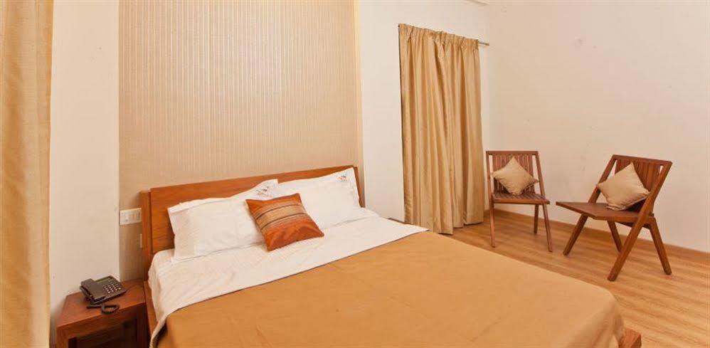 Hotel Holiday Home Bangalore Dış mekan fotoğraf